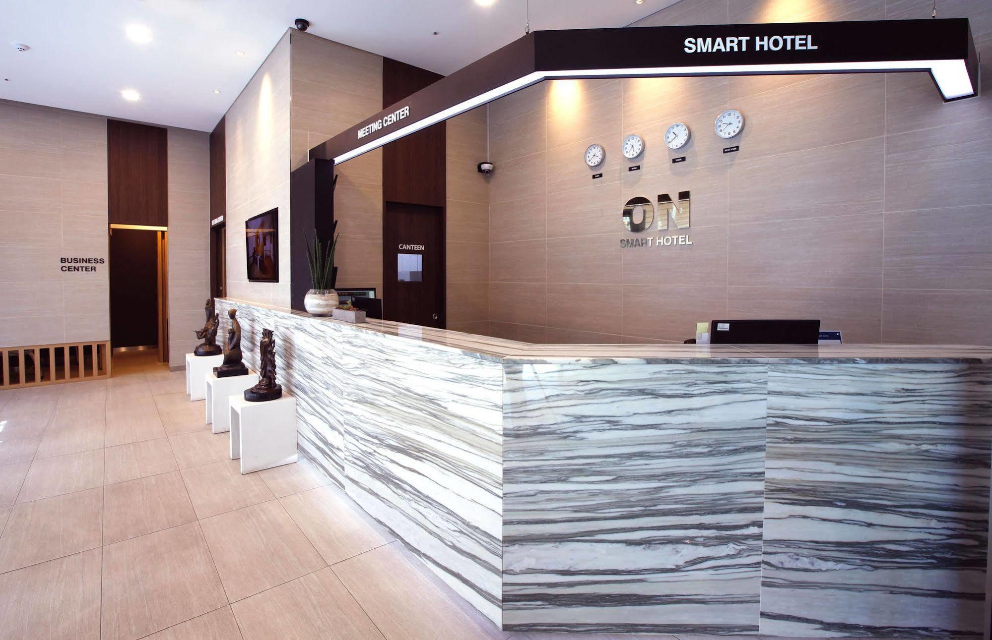 On Smart Hotel チョナン エクステリア 写真